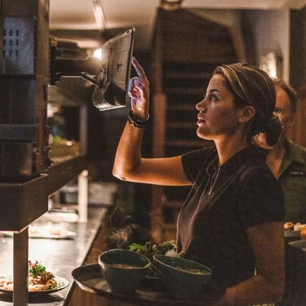 Kitchen Bar Manager